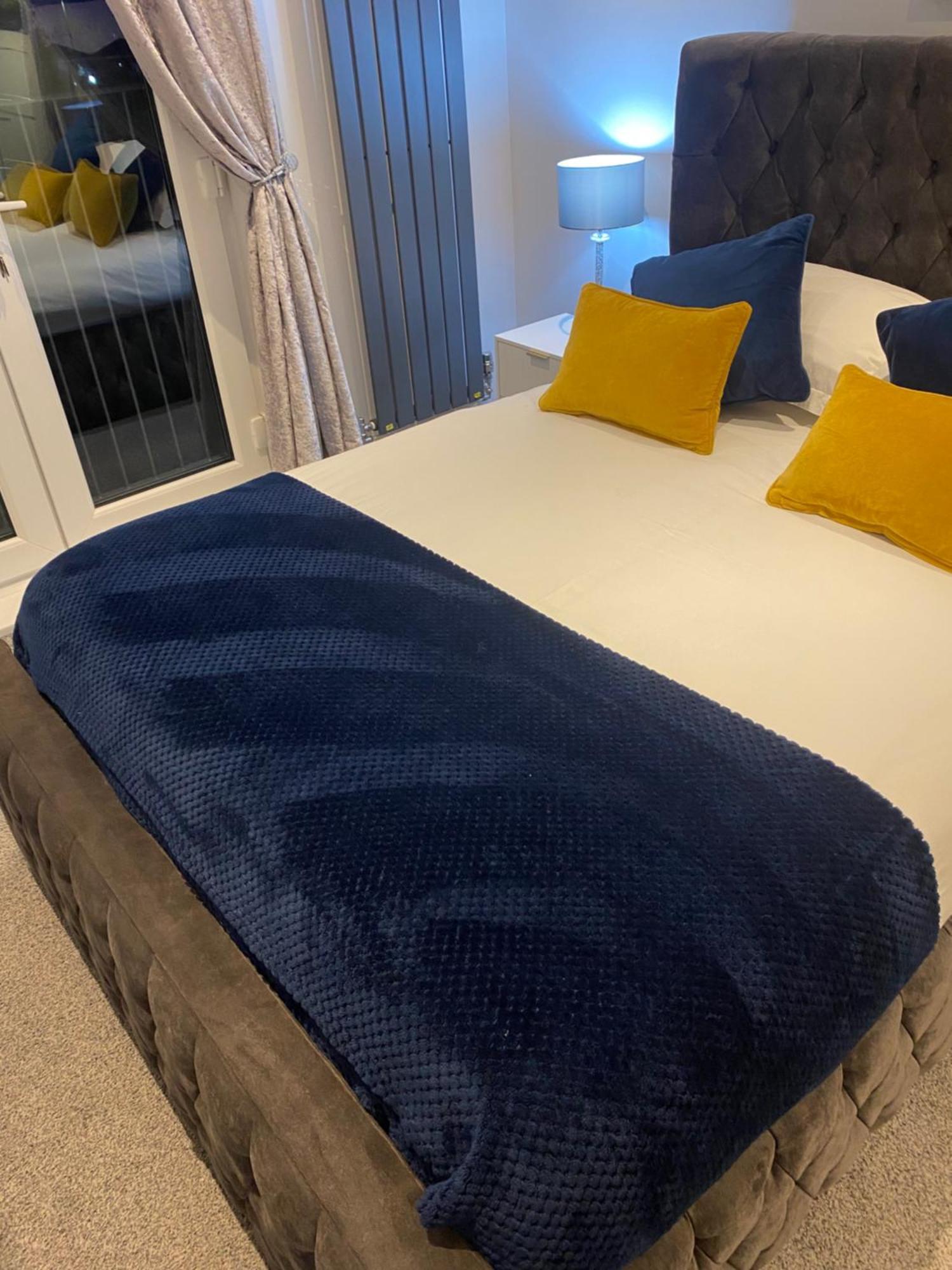 The Penthouse - Luxury 2 Bed In Apartment