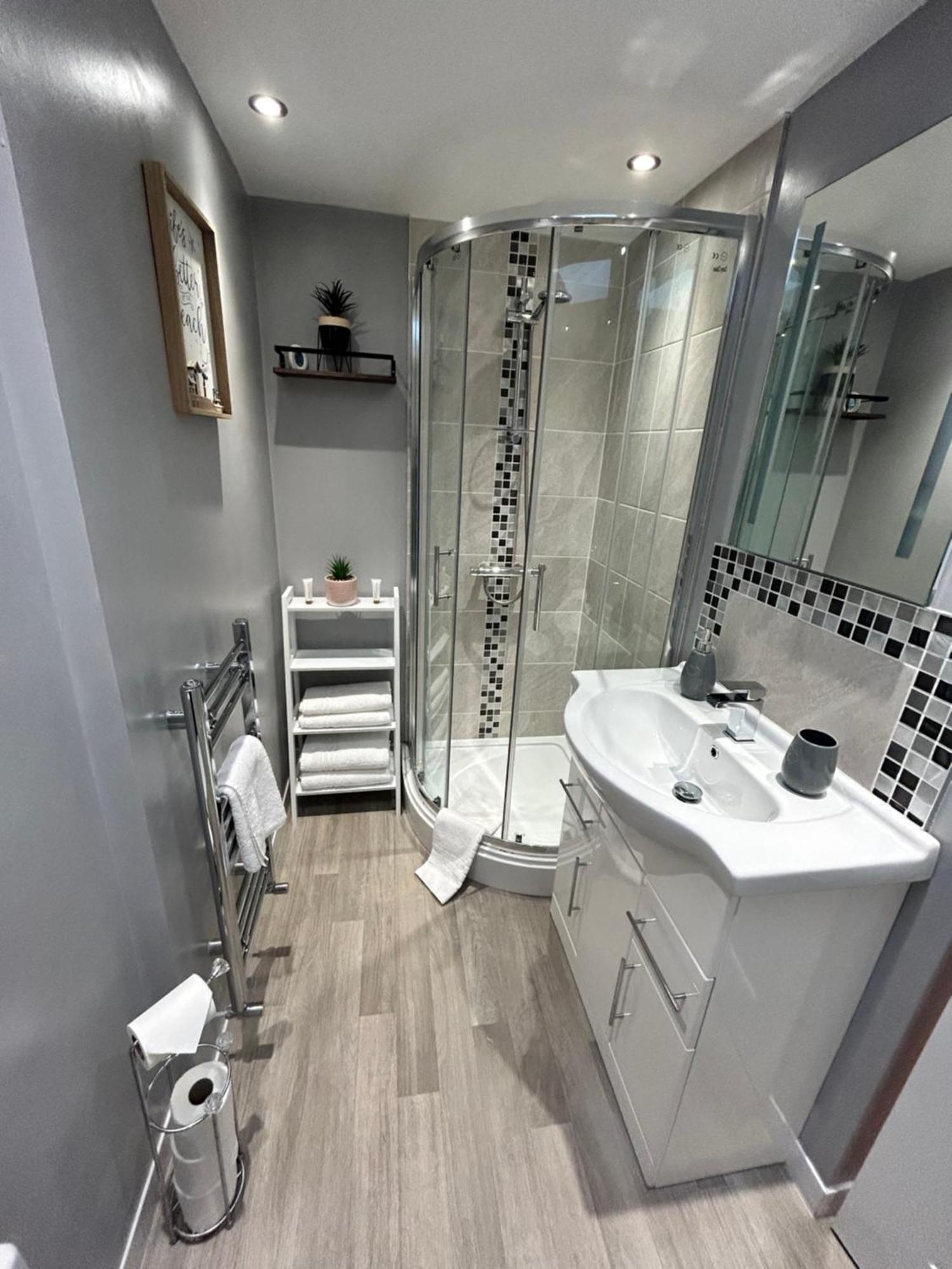 The Penthouse - Luxury 2 Bed In Apartment Skegness